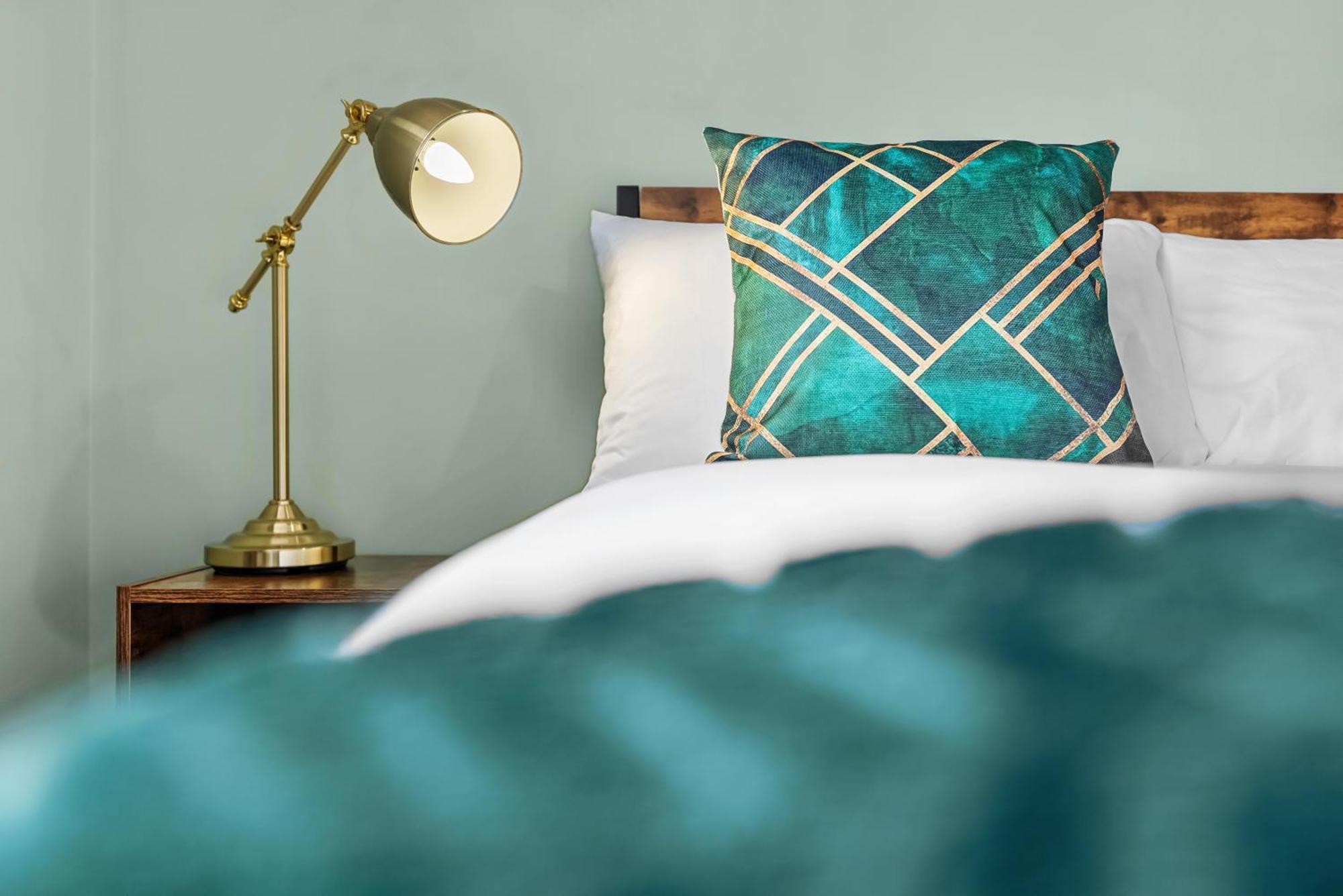 Chic 2 Bedroom Apartment Near Liverpool Street By Gold Stays ロンドン エクステリア 写真